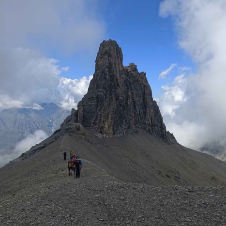 Aufstieg zum Chindbettipass, im Hintergrund das Tschingellochtighore