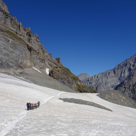 Auf dem langen Weg zum Lötschenpass