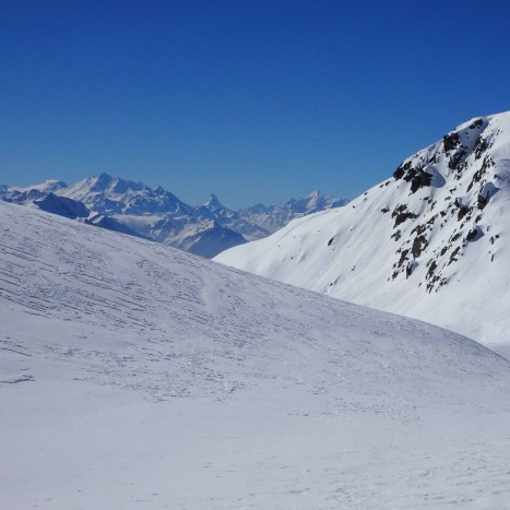 Ausblick Richtung Furkaregion mit dem Galenstock