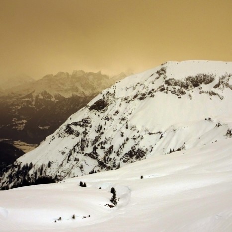 Sahara-Sand in der Luft, Schnee unter den Füssen